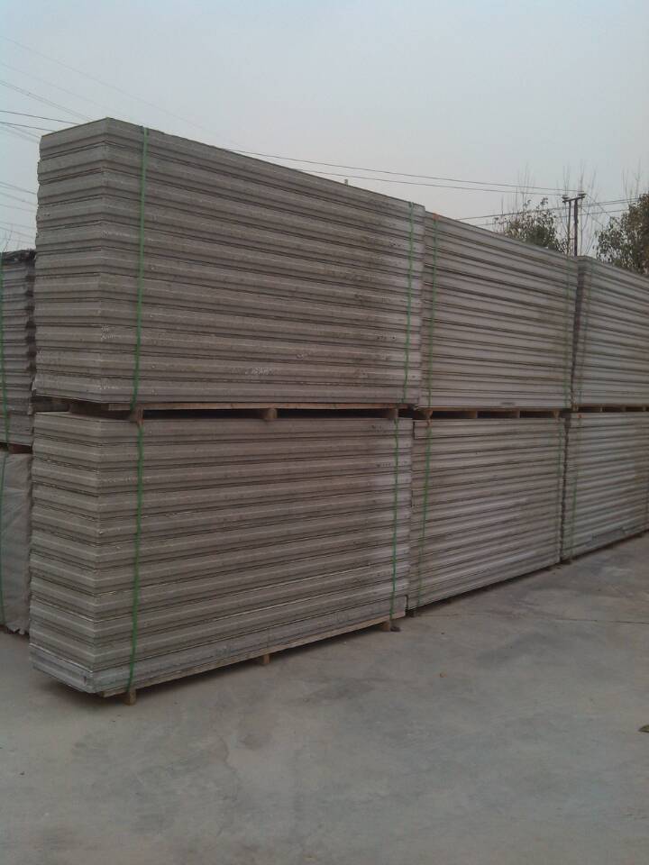 輕質(zhì)實(shí)心隔墻板