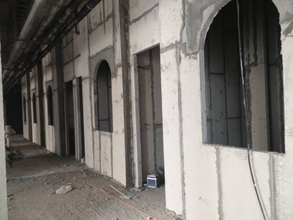 輕質防火隔墻板