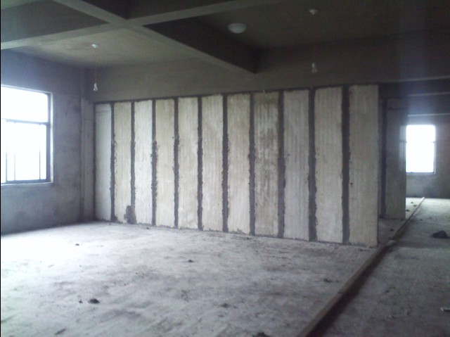 輕質(zhì)水泥隔墻板